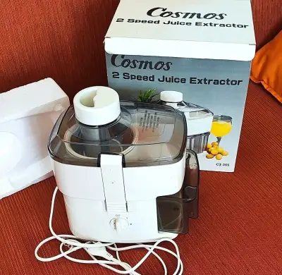 Odšťavovač ovocia- 220V, 2x rýchlosť