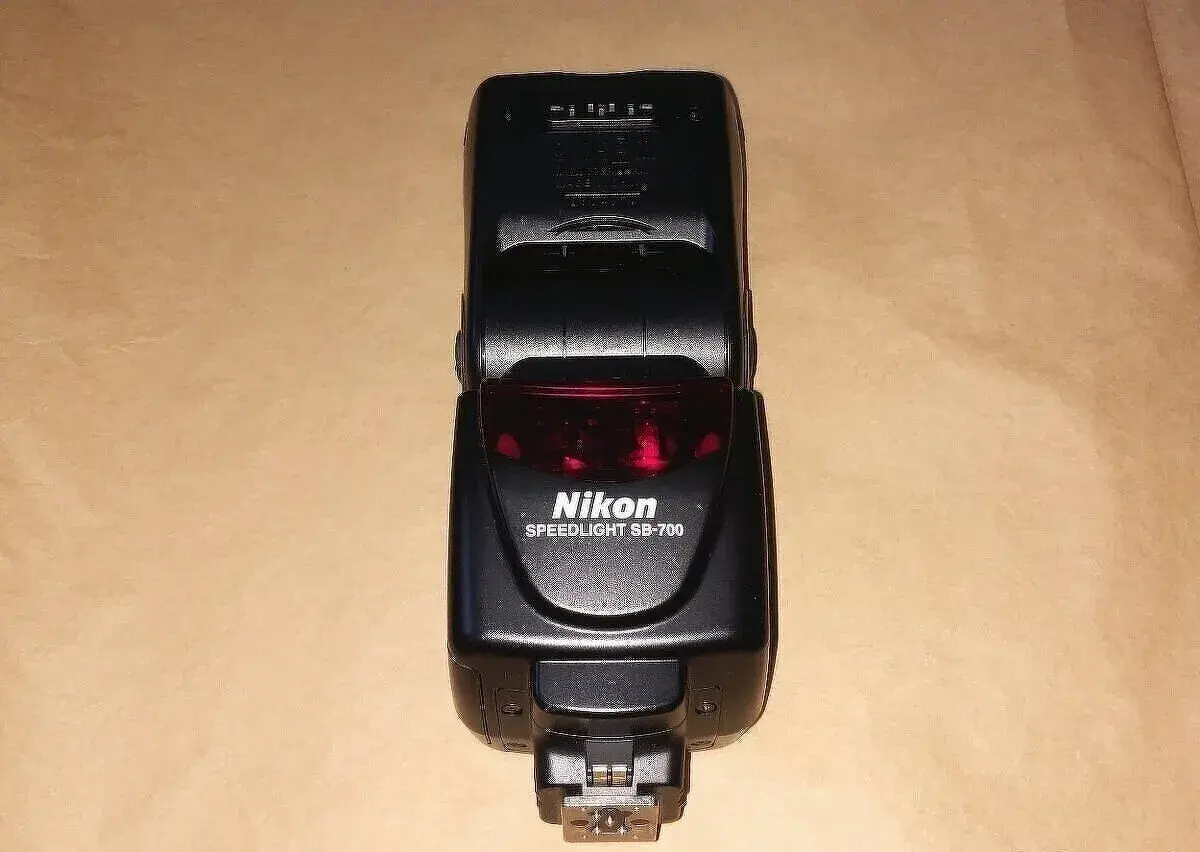 Nikon Speedlight SB-700