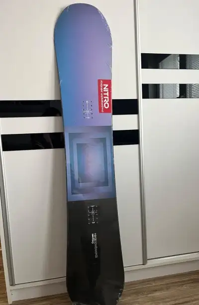 Nový snowboard Nitro Fate 2025/2026 150 cm