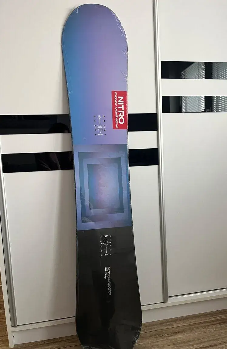 Nový snowboard Nitro Fate 2025/2026 150 cm