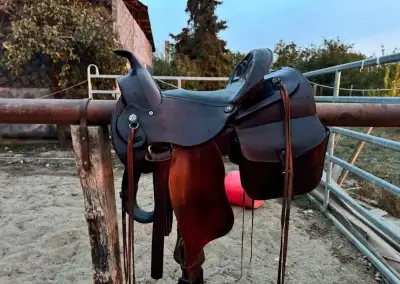 Westernove sedlo Klubican