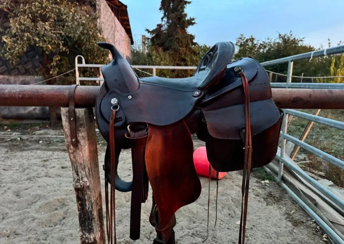 Westernove sedlo Klubican