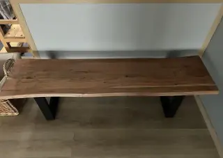 Drevená masívna lavica