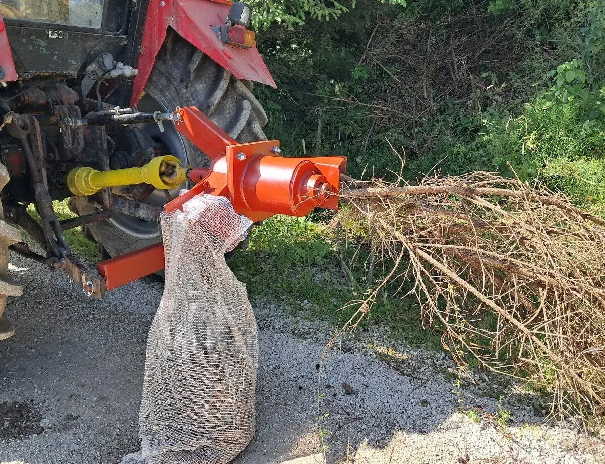štiepkovač špalikovač do trojbodu traktor malotraktor
