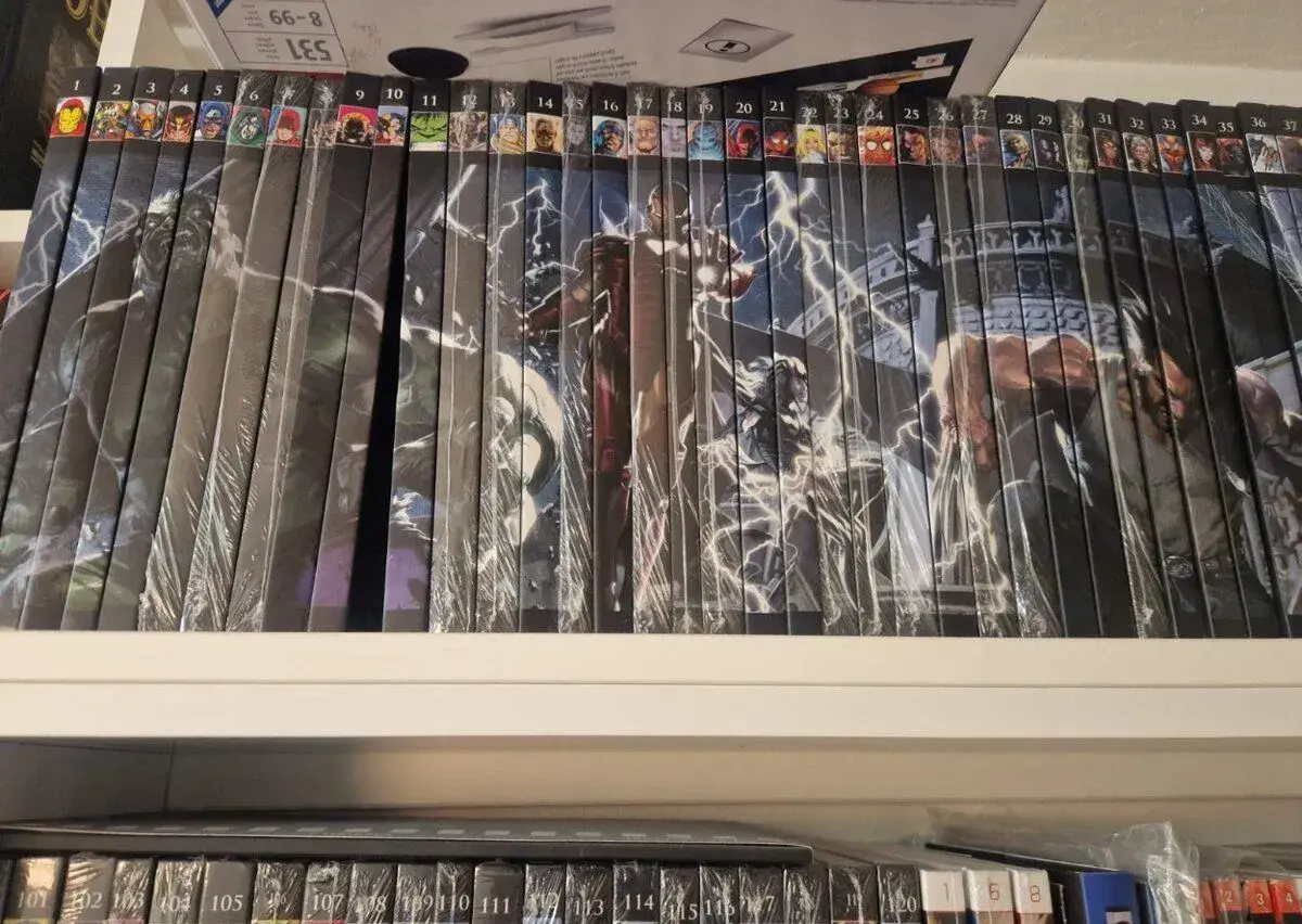3 kompletné série komiksov Marvel + DC – 340 ks