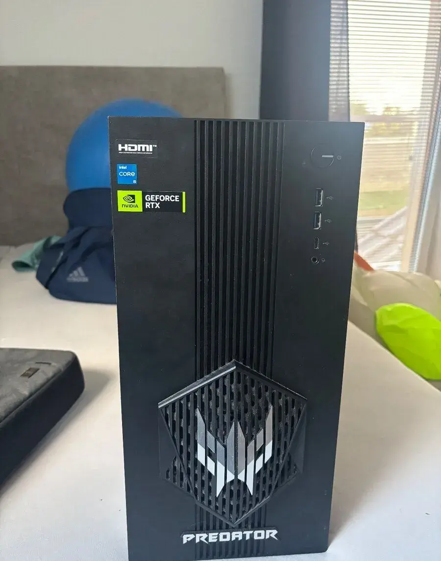 Acer Predator , 32gb ram , rtx 5060 , i5 14400f