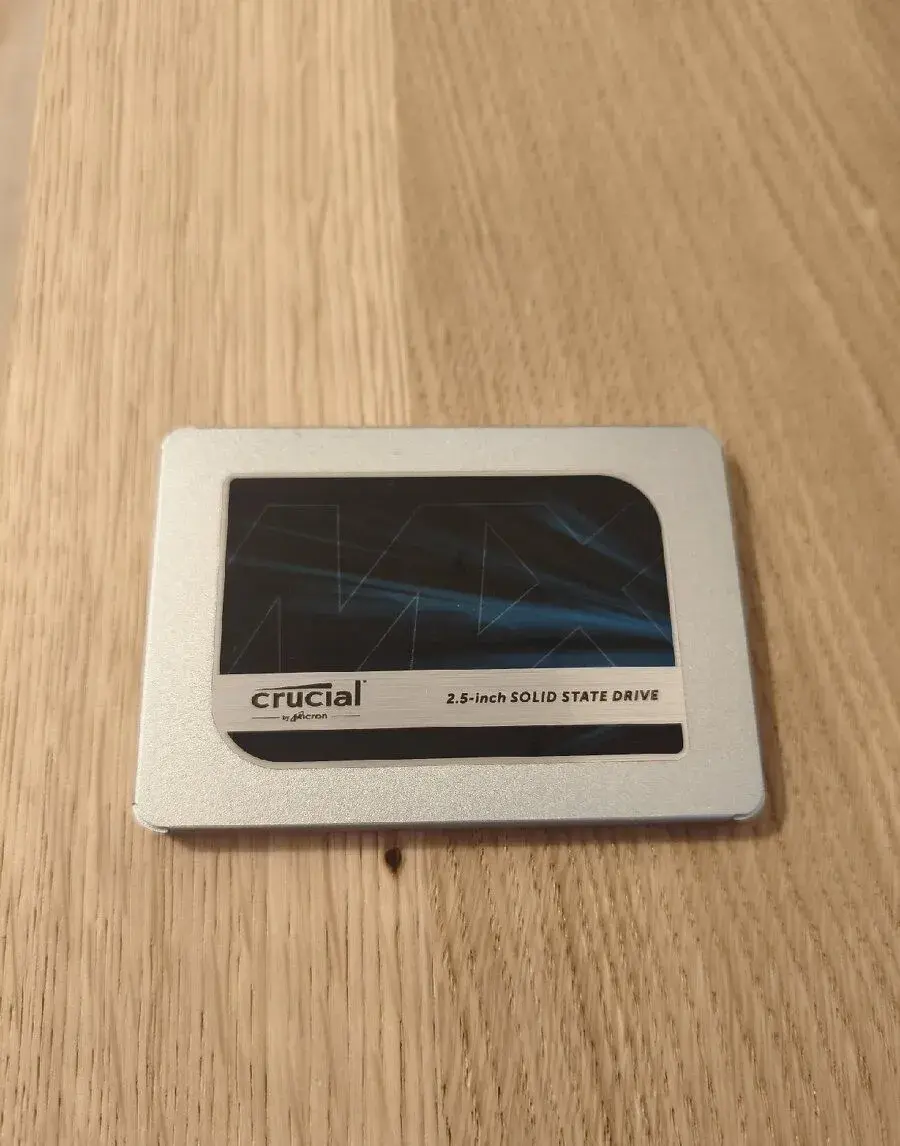 Crucial MX500 250GB 2,5 SSD