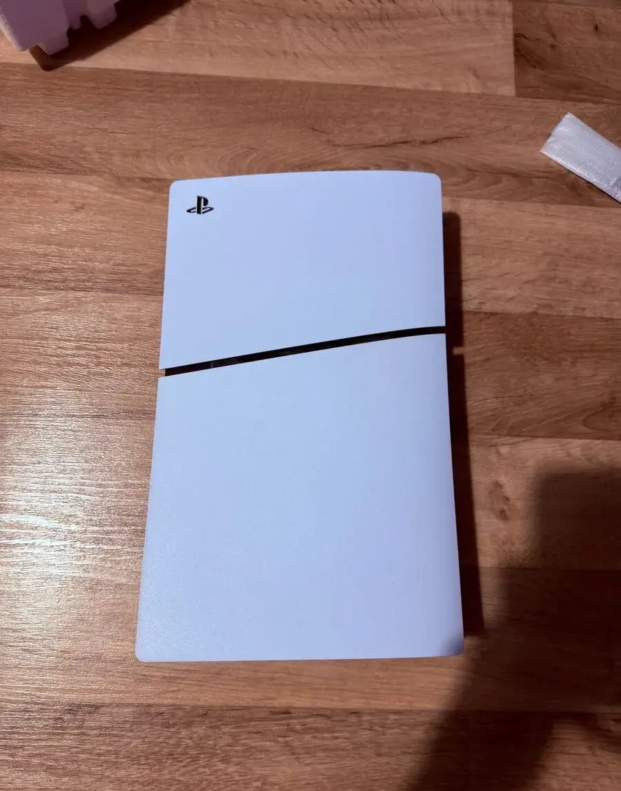 🎮 Na predaj: Sony PlayStation 5 Slim s Blu-ray mechanikou