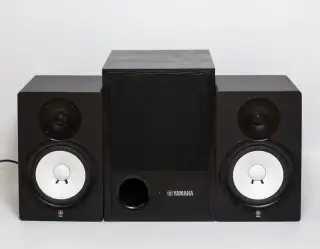 Yamaha HS80M + Yamaha SW10 (voliteľná možnosť)