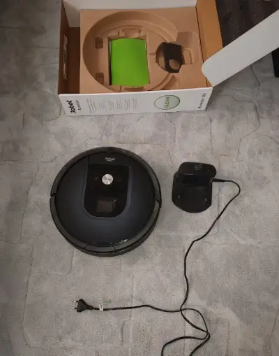 Room a vysavač, používaný, funkčný