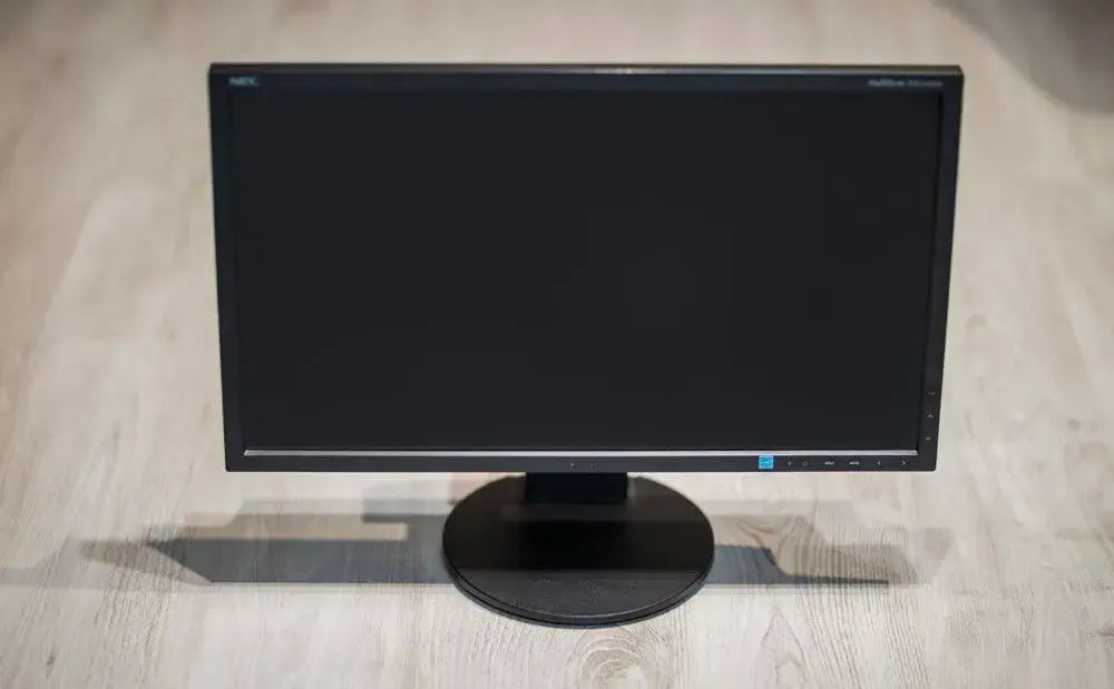 Monitor NEC 234 WMi