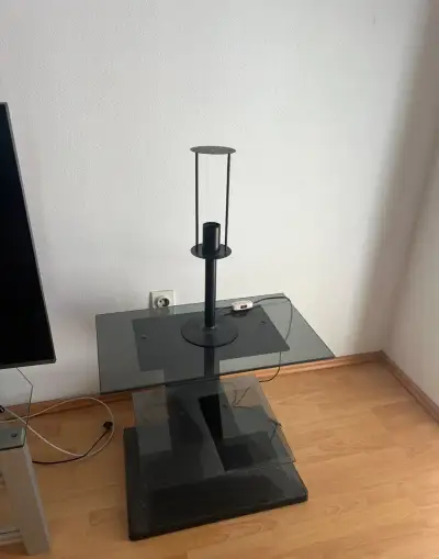 Vstavane skrine a vsetky veci na fotkach