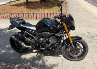Yamaha FZ8