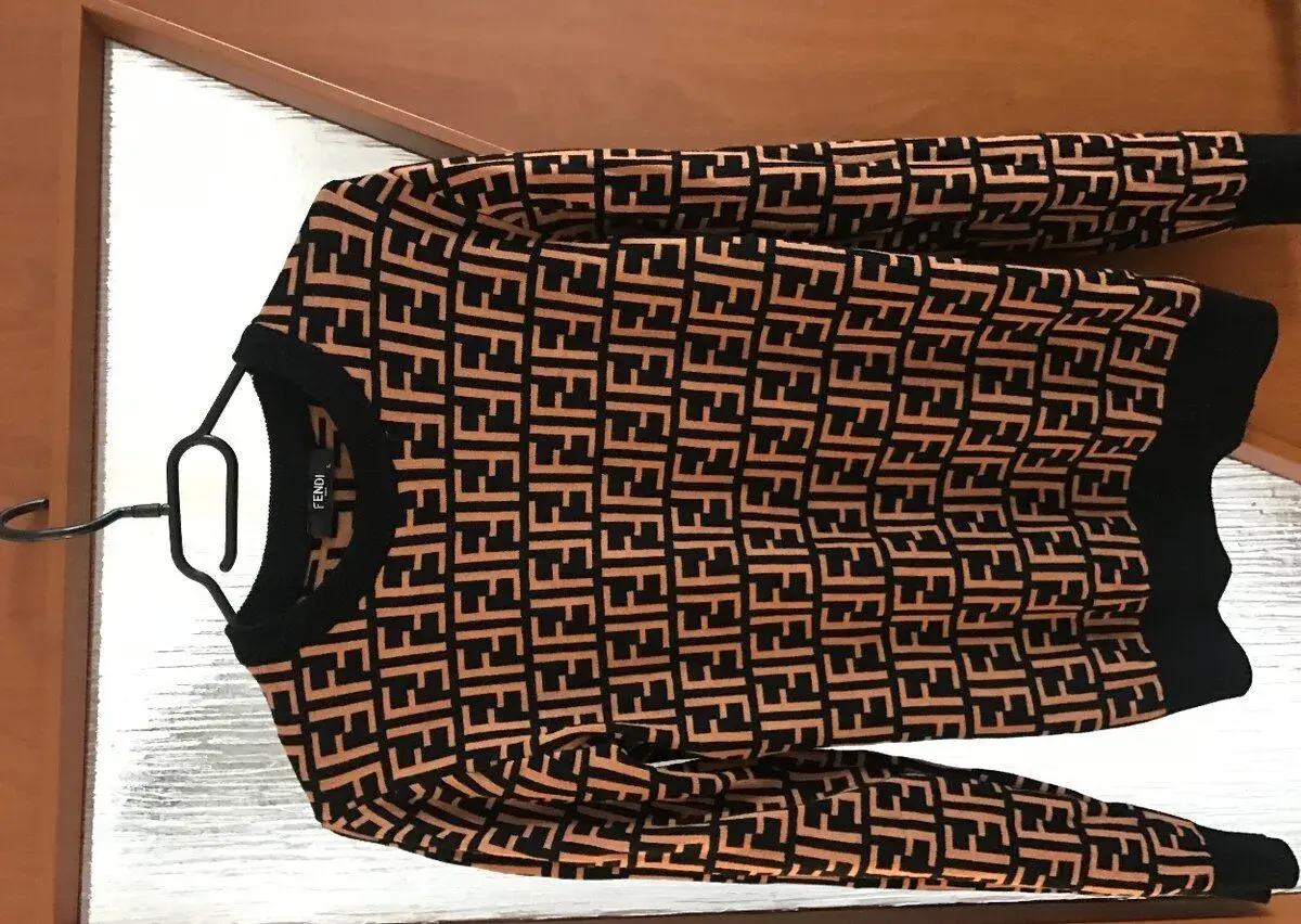 FENDI originál dámsky svetrik L