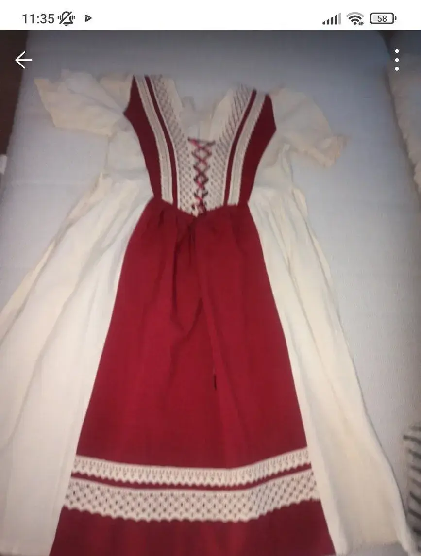 Detské šaty inšpirované ľudovým krojom