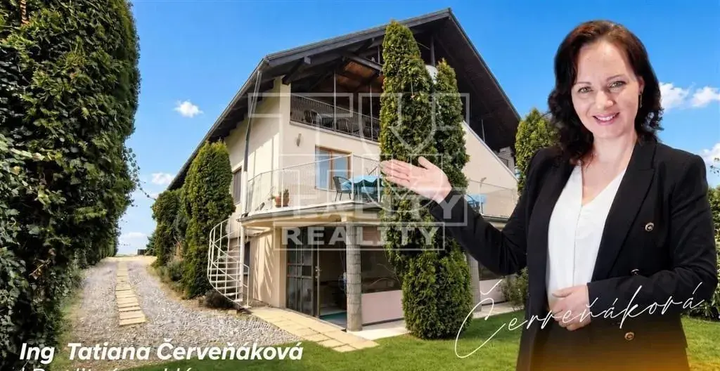 Znížená cena Na predaj penzión Gita v obci Podhájska.