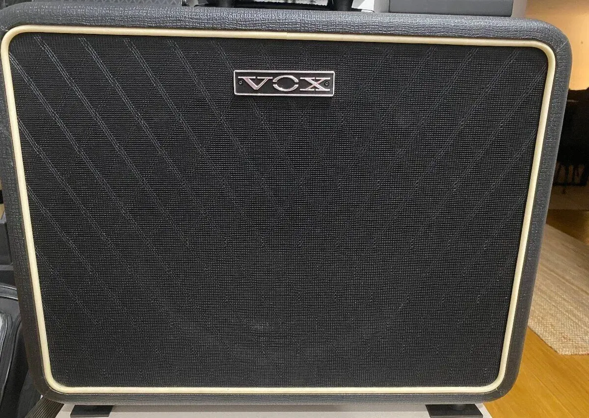 100W Vox V112NT 1x12 Guitar Speaker Cabinet