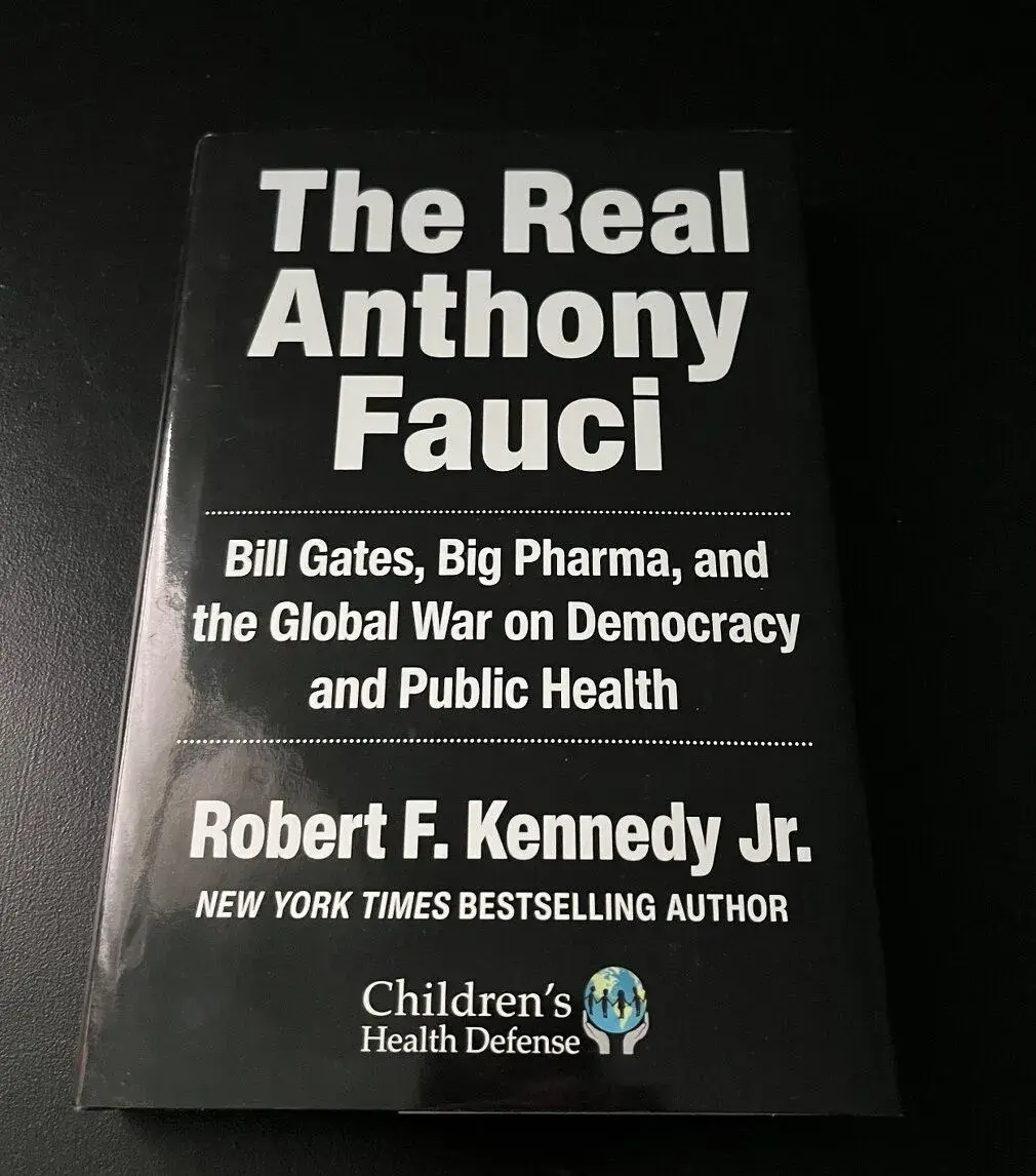 NOVÁ KNIHA THE REAL ANTHONY FAUCI ROBERT F. KENNEDY JR.