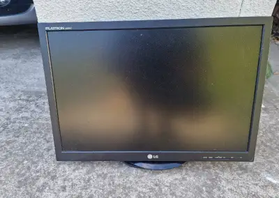 Monitor 22 LG L222WS-BN 1680 x 1050 LCD Čierna