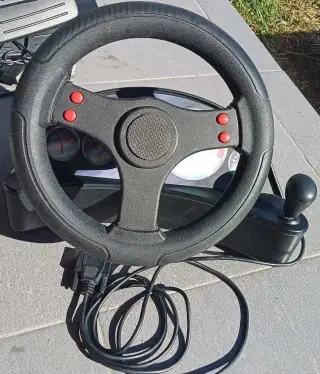 PC volant s pedálmi Thunderwheel Plus