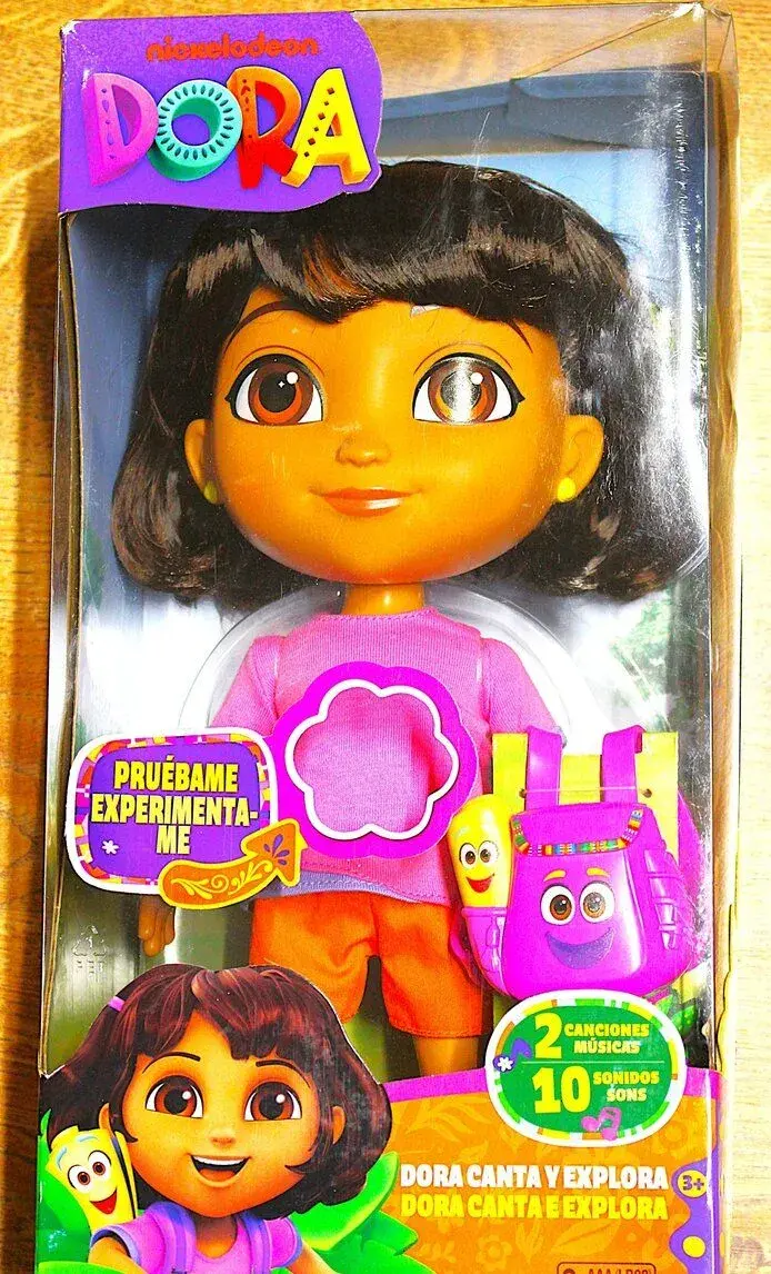 Interaktívna bábika Dora