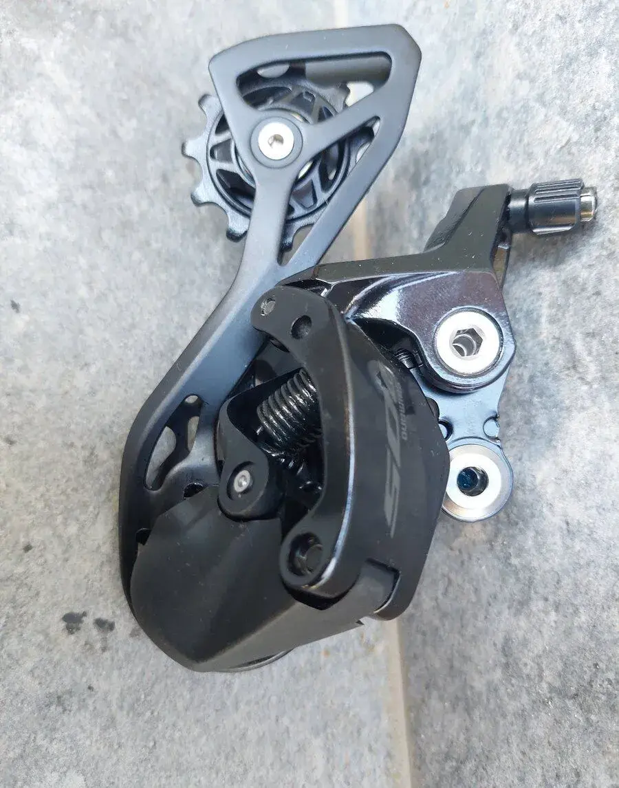 Prešmyk,prehadzovač Shimano 105