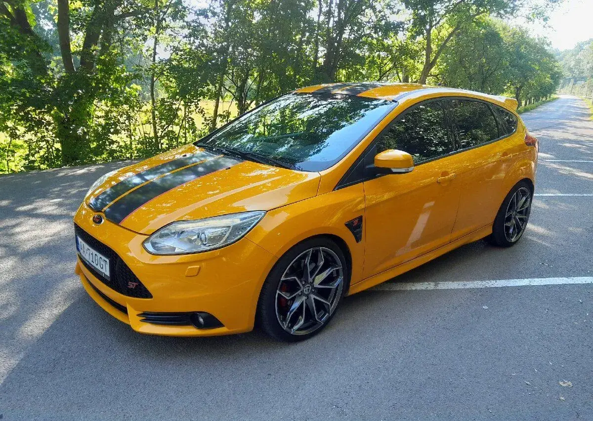 Ford Focus – 2012, 2 012 km
