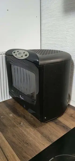 Mikrovlnka Whirlpool Maximo