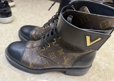 Čižmy Louis Vuitton