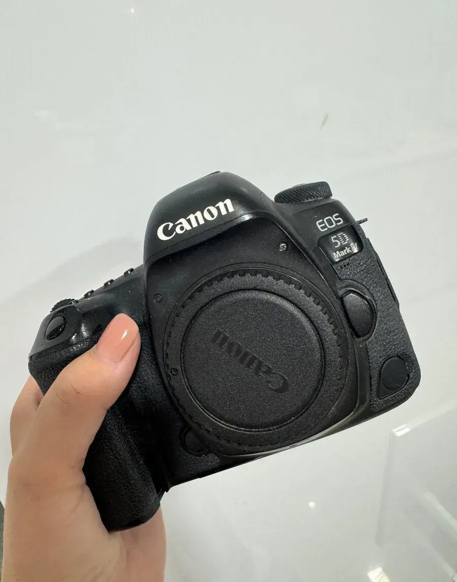 Canon Eos mark IV