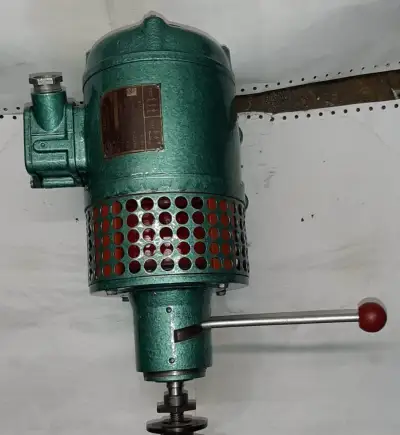 MEZ NACHOD ELEKTROMOTOR 380/220V