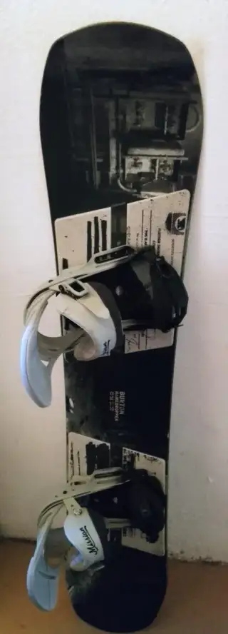 freestyle / park snowboard BURTON Name Dropper 151 cm+viazko