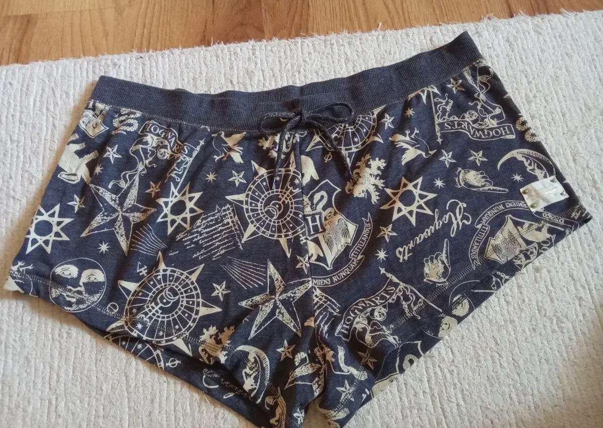 Nové dámske šortky Harry Potter XL