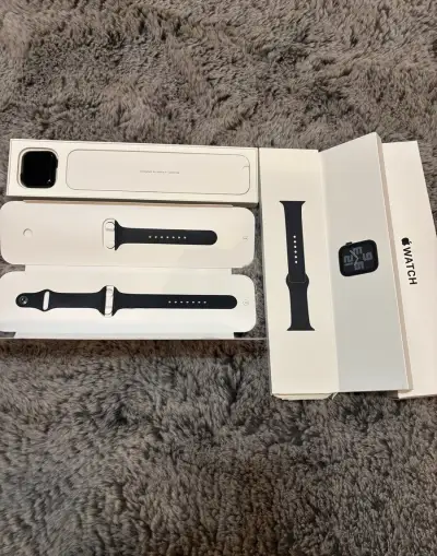 Apple Watch SE | Gen 2 |44 mm Midnight aluminium|100% stav