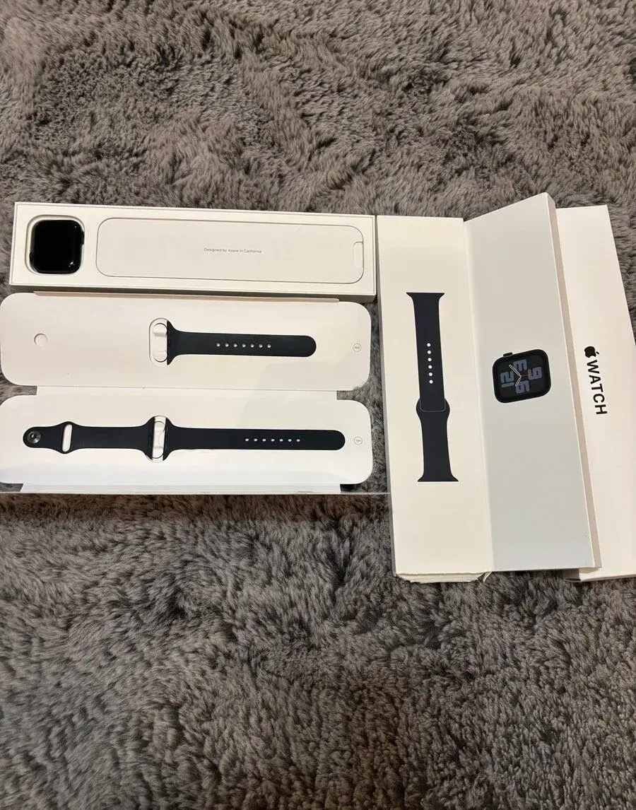 Apple Watch SE | Gen 2 |44 mm Midnight aluminium|100% stav