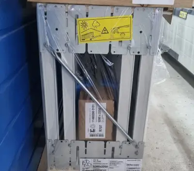 Garážová brána Hörmann LPU42, 5280x2470mm, CH7016, motor P4