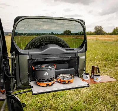Skladací stôl na zadné dvere Defender L663