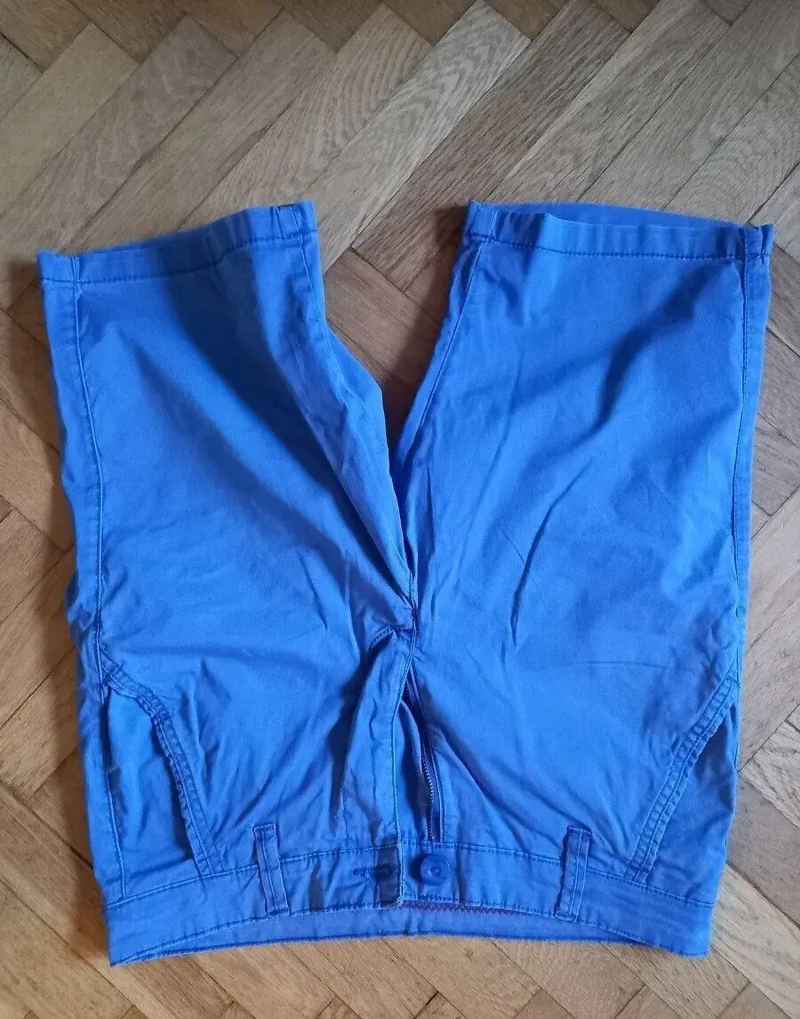 Kraťasy veľkosť S zn LOAP 2kusy