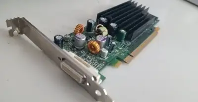 NVIDIA DH261 Quadro P383 grafická karta