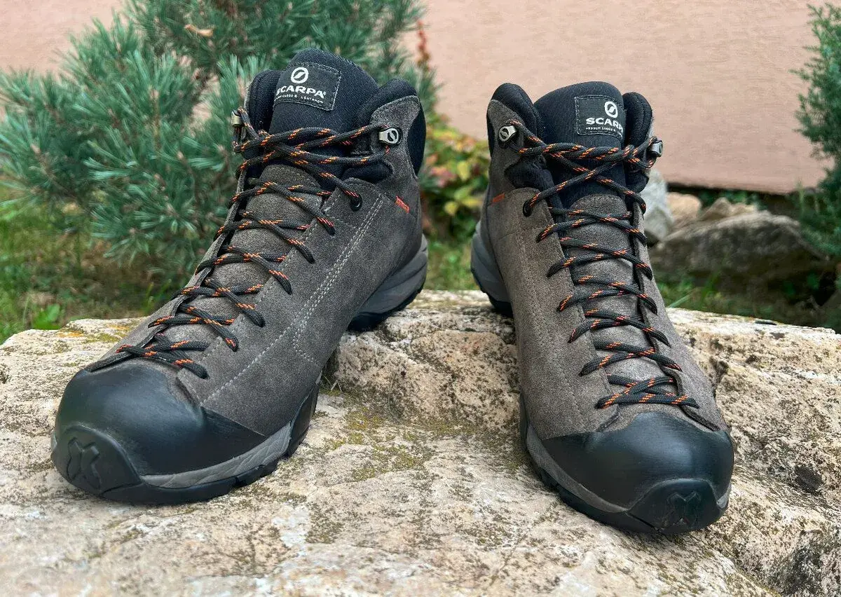 SCARPA MOJITO HIKE GTX ( size 44 ).