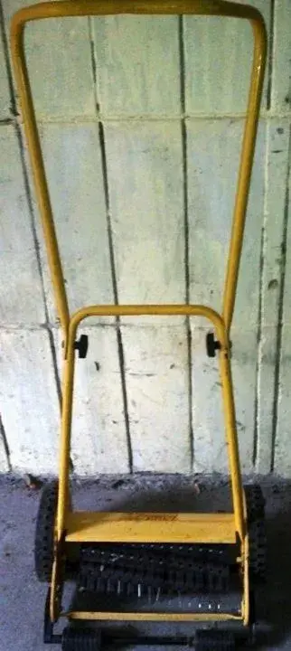 mechanický nemecký vertikulátor