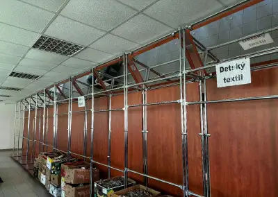 Nábytok do predajne s textilom