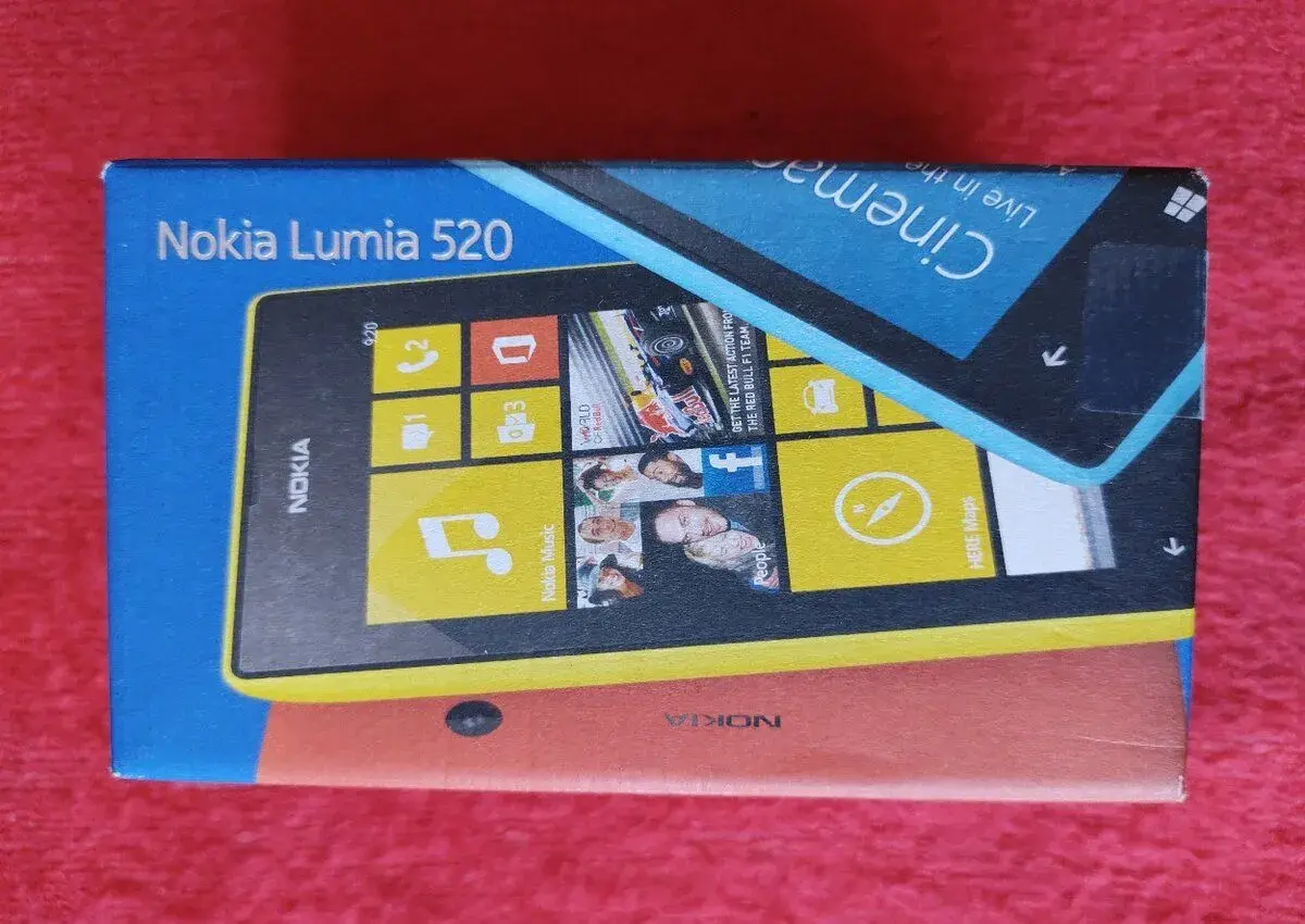 NOKIA Lumia 520