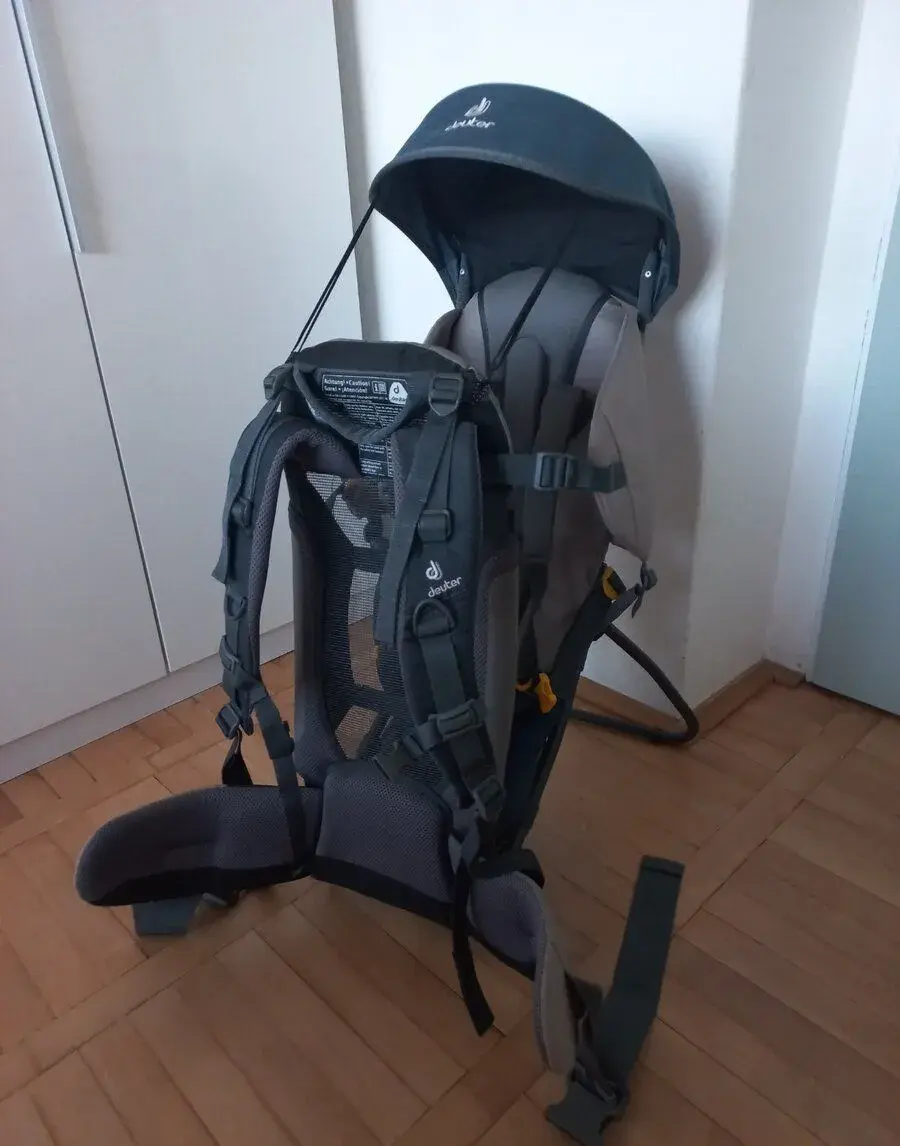 Turistický nosič deuter
