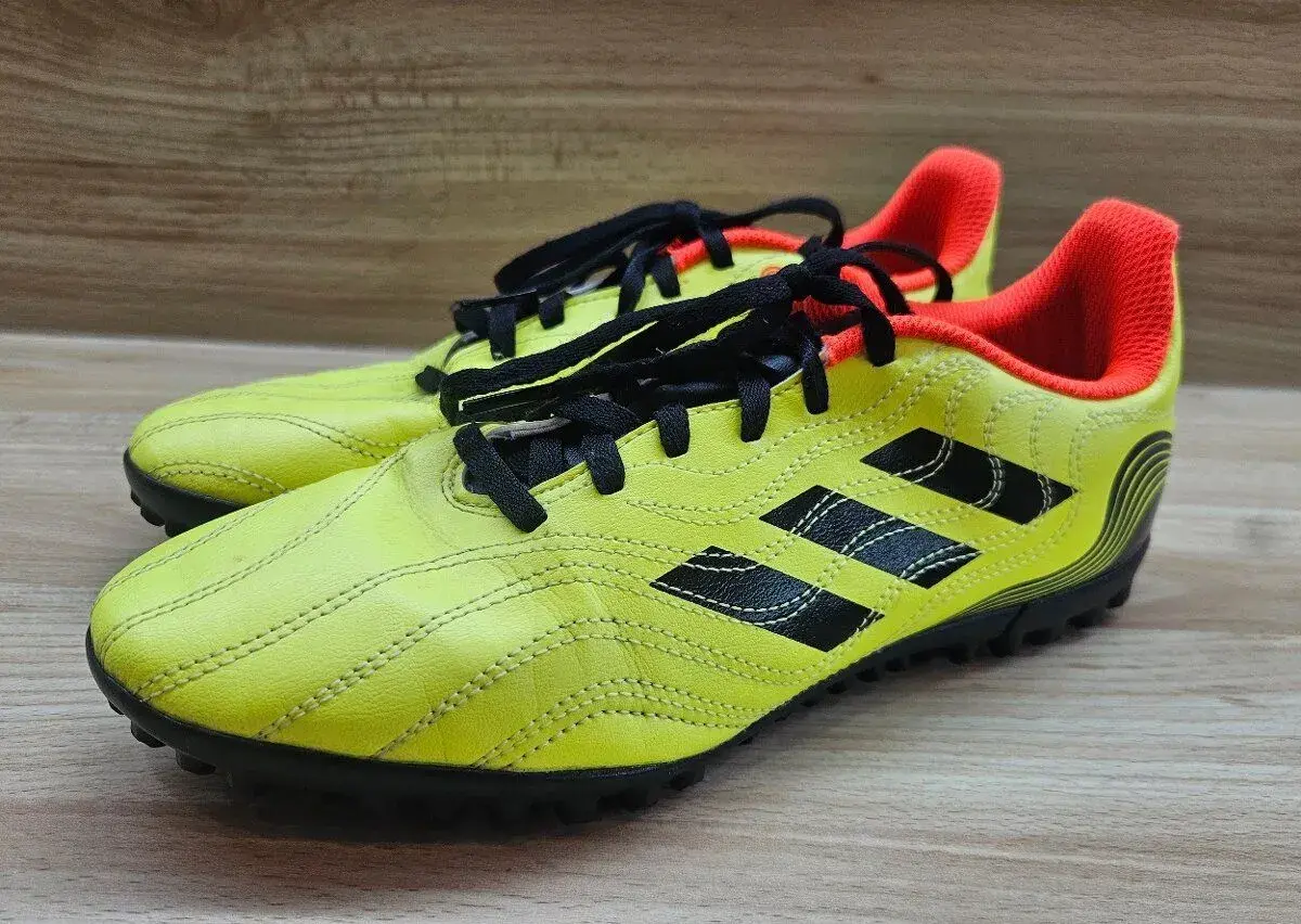 Turfy Adidas 38 2/3 245
