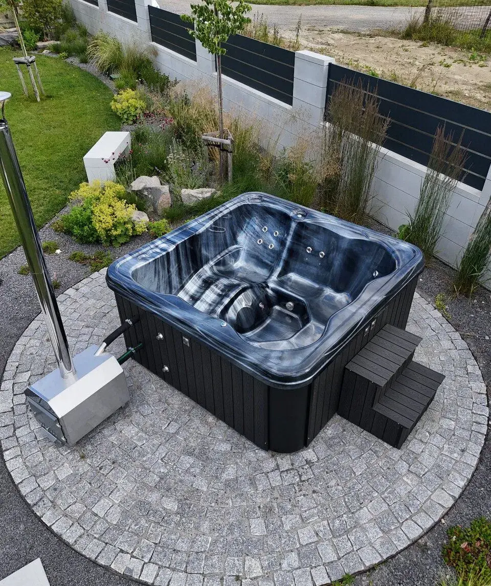 Štvorcová kúpacia kaďa, vírivka, jacuzzi - Vychod