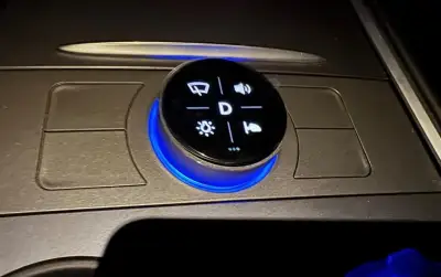 S3xy knob ovládač na Teslu ako nový Tento produkt