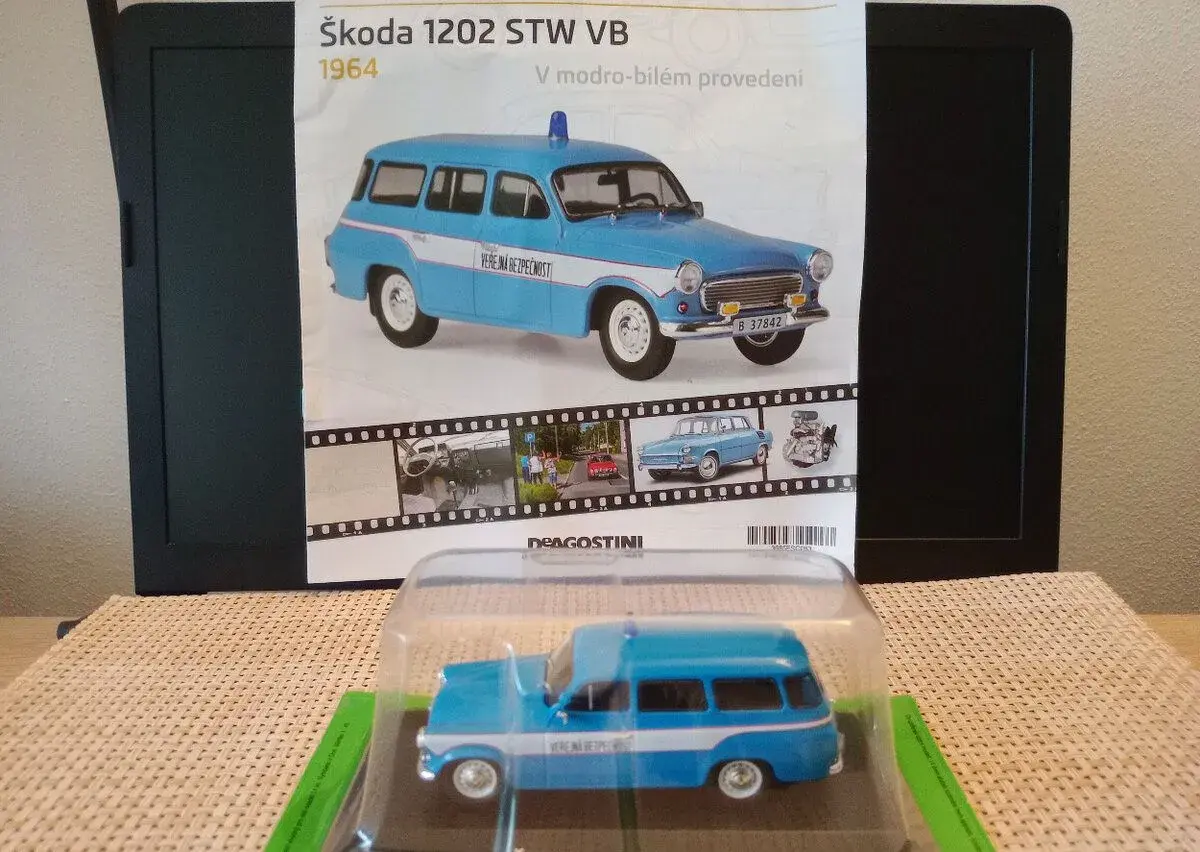 1/43 Skoda 1202 STW VB