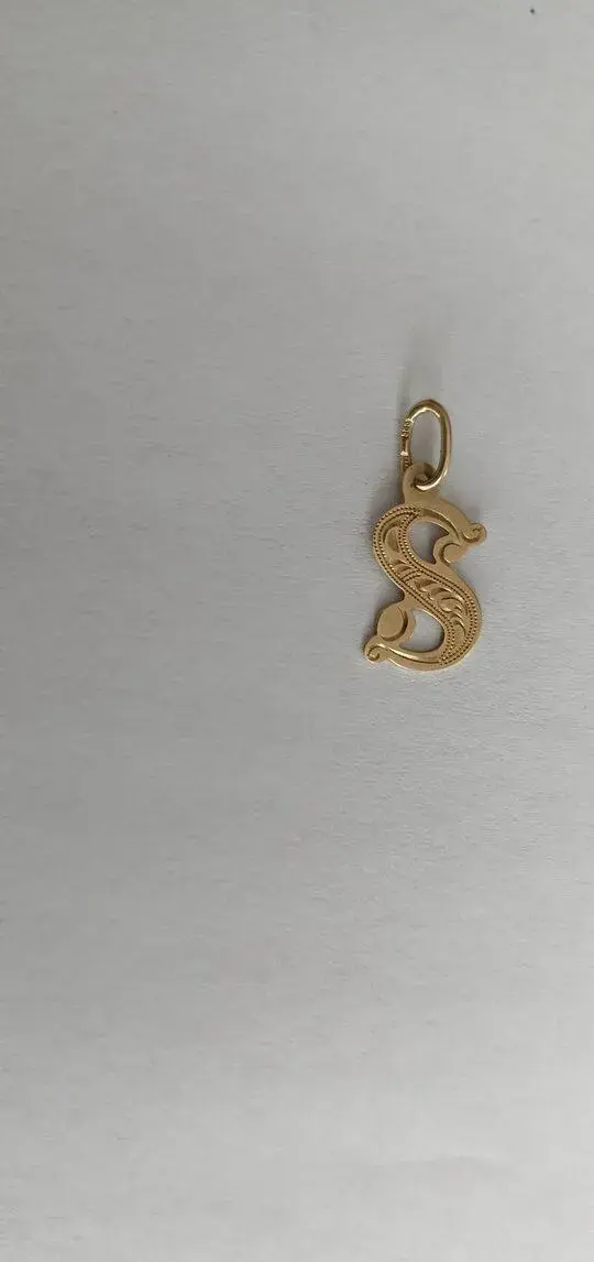 Zlatý prívesok písmeno „S“ – 14kt zlato – 0,38 g