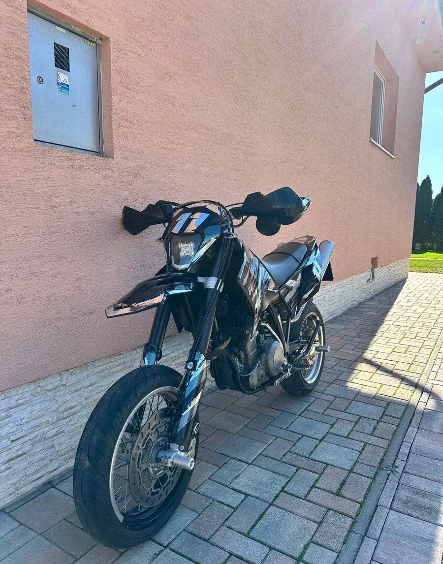 KTM lc4 640 supermoto